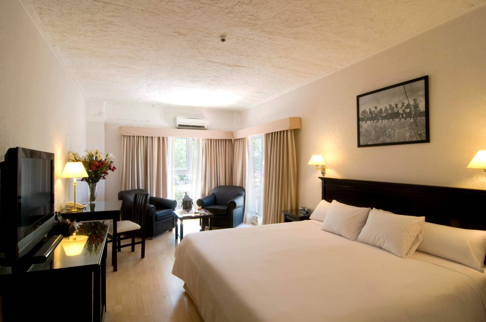 Ramada By Wyndham Buenos Aires Hotel Vicente Lopez Room photo